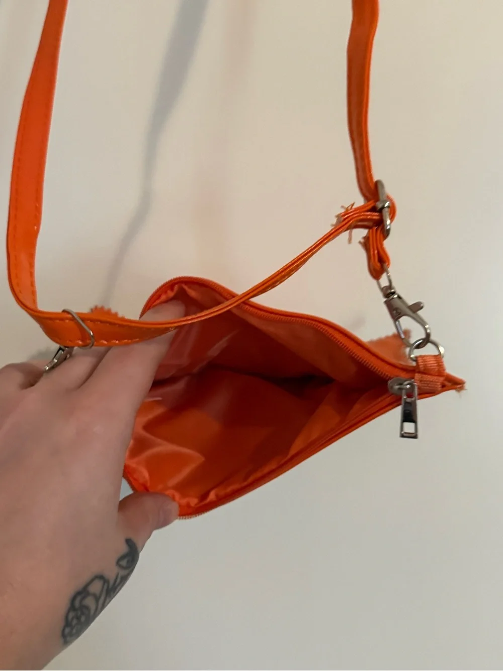 Orange Ramen Noodle Soup Crossbody Bag - Novelty Women’s Shoulder Purse